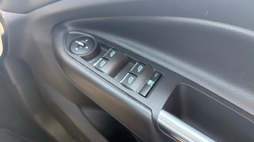 Ford Kuga 1.6 EcoBoost 180 Titanium X 5dr Auto Petrol Estate - Image 36