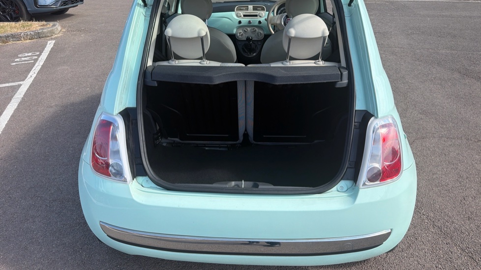 Fiat 500 1.2 Lounge 3dr [Start Stop] Petrol Hatchback - Image 4