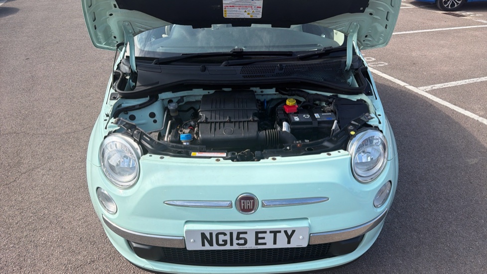 Fiat 500 1.2 Lounge 3dr [Start Stop] Petrol Hatchback - Image 8