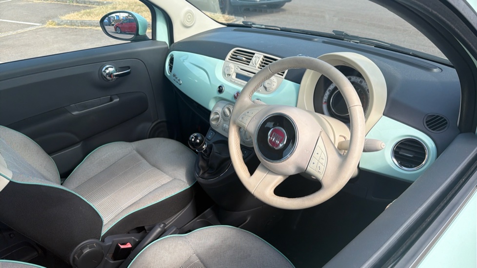 Fiat 500 1.2 Lounge 3dr [Start Stop] Petrol Hatchback - Image 11