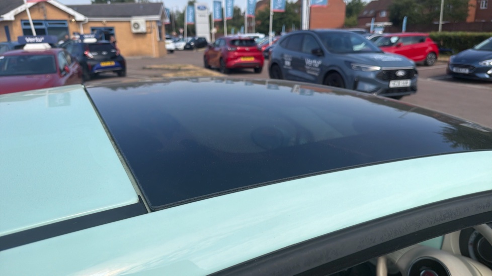 Fiat 500 1.2 Lounge 3dr [Start Stop] Petrol Hatchback - Image 21
