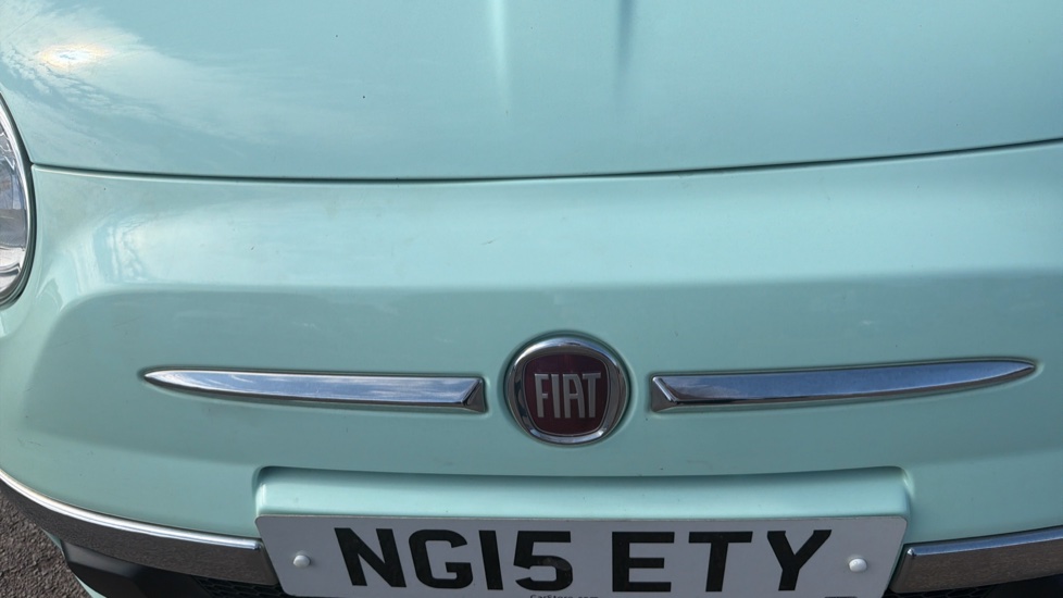 Fiat 500 1.2 Lounge 3dr [Start Stop] Petrol Hatchback - Image 24