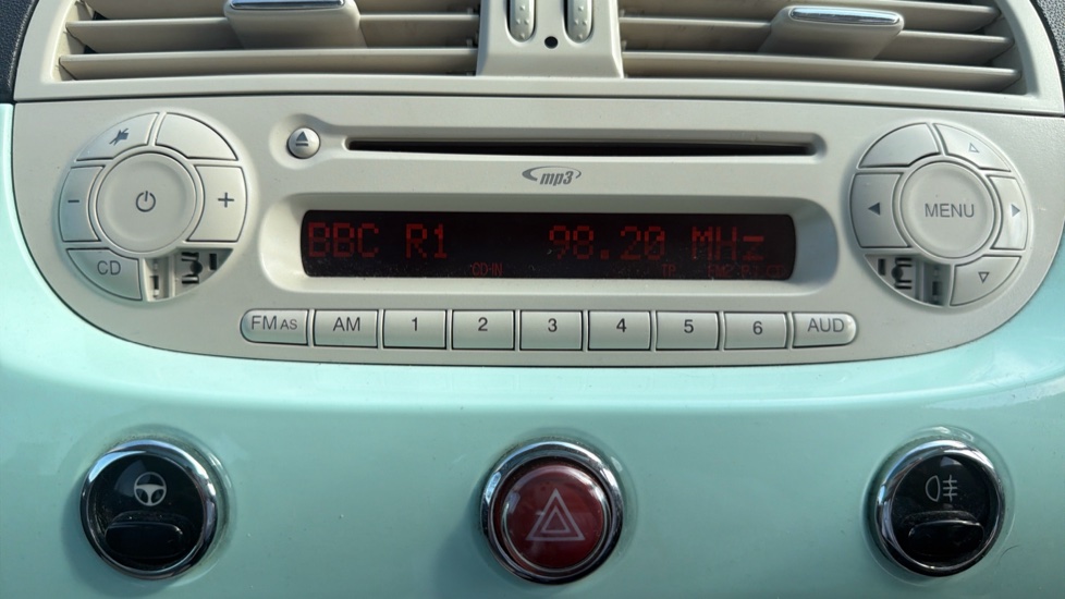 Fiat 500 1.2 Lounge 3dr [Start Stop] Petrol Hatchback - Image 27