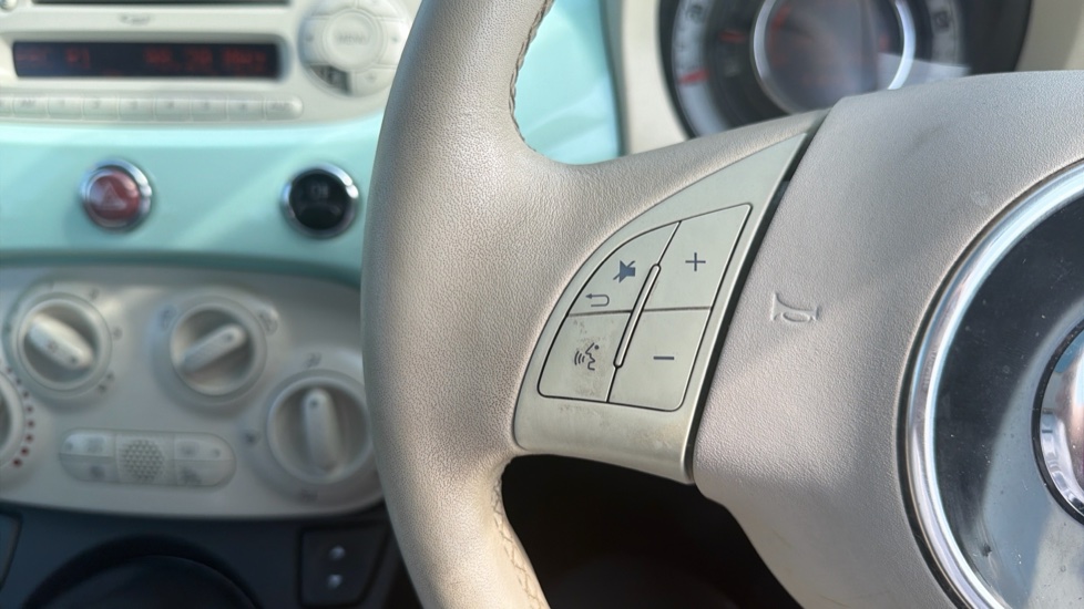 Fiat 500 1.2 Lounge 3dr [Start Stop] Petrol Hatchback - Image 35