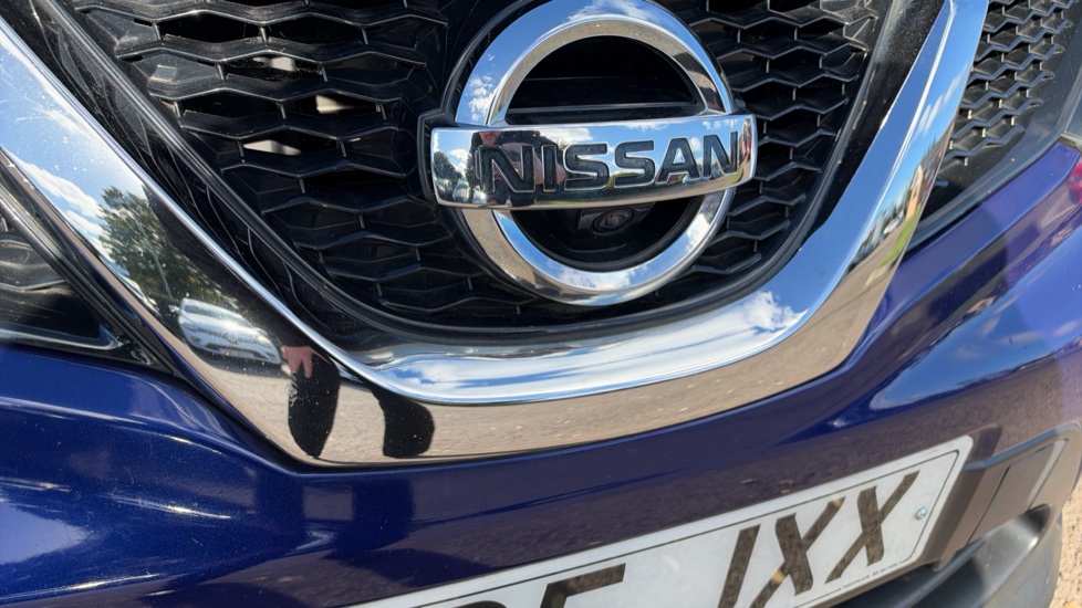 Nissan Qashqai 1.5 dCi Tekna 5dr Diesel Hatchback - Image 25