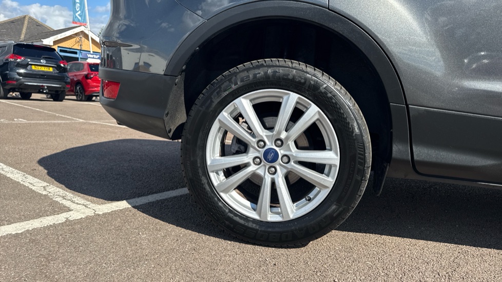 Ford Kuga 1.5 TDCi Zetec 5dr 2WD Diesel Estate - Image 7