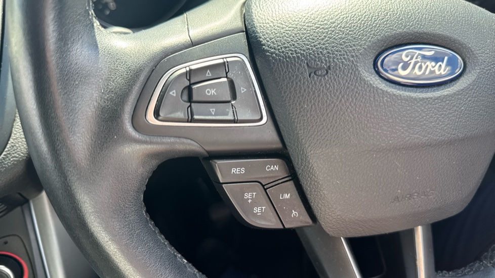 Ford Kuga 1.5 TDCi Zetec 5dr 2WD Diesel Estate - Image 28