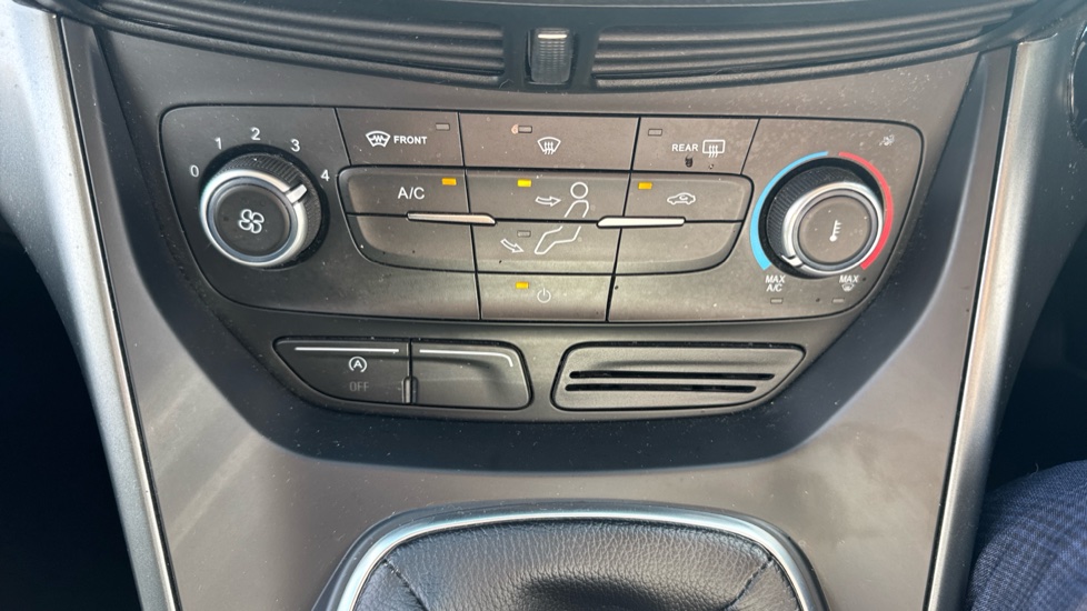 Ford Kuga 1.5 TDCi Zetec 5dr 2WD Diesel Estate - Image 31