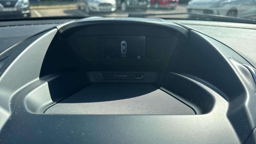 Ford Kuga 1.5 TDCi Zetec 5dr 2WD Diesel Estate - Image 33