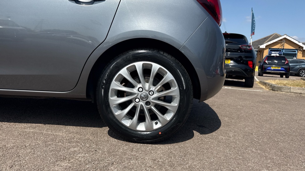 Vauxhall Corsa 1.4 SE Nav 5dr Petrol Hatchback - Image 7