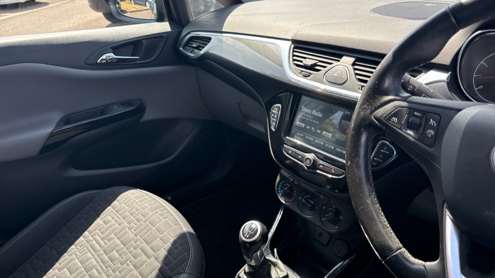 Vauxhall Corsa 1.4 SE Nav 5dr Petrol Hatchback - Image 14
