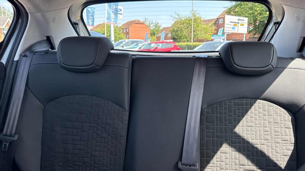 Vauxhall Corsa 1.4 SE Nav 5dr Petrol Hatchback - Image 15
