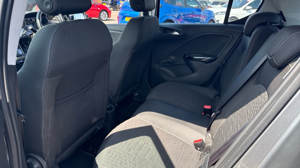 Vauxhall Corsa 1.4 SE Nav 5dr Petrol Hatchback - Image 16