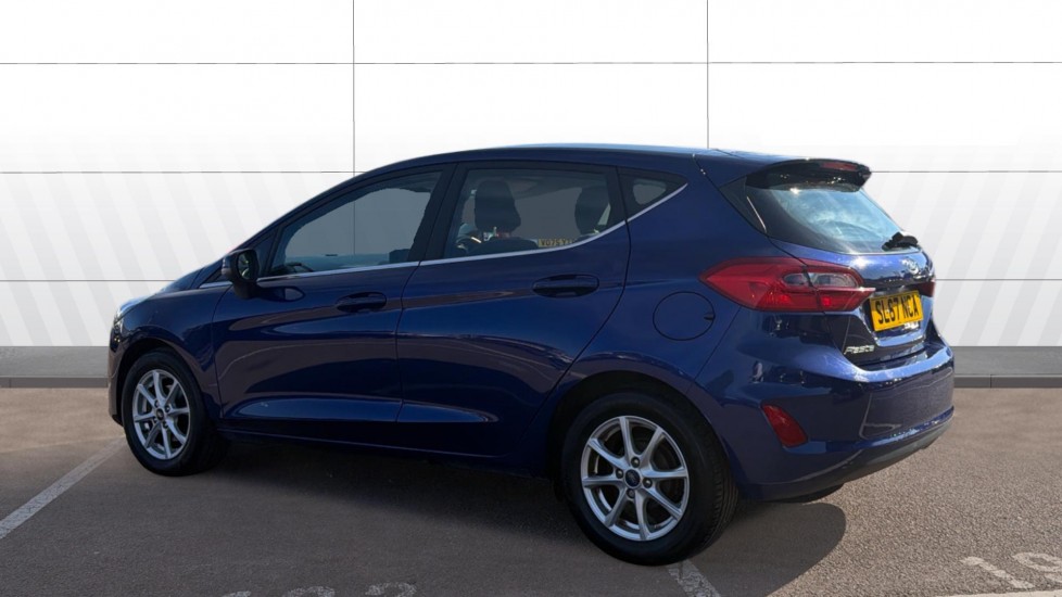 Ford Fiesta 1.1 Zetec 5dr Petrol Hatchback - Image 2