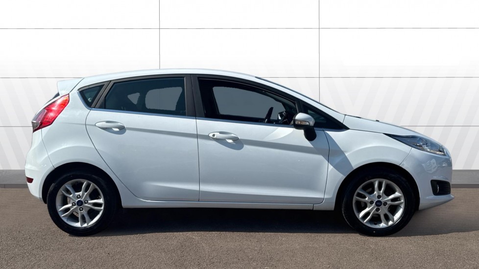 Ford Fiesta 1.0 Zetec 5dr Petrol Hatchback - Image 5