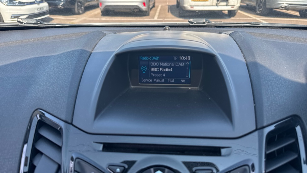 Ford Fiesta 1.0 Zetec 5dr Petrol Hatchback - Image 29
