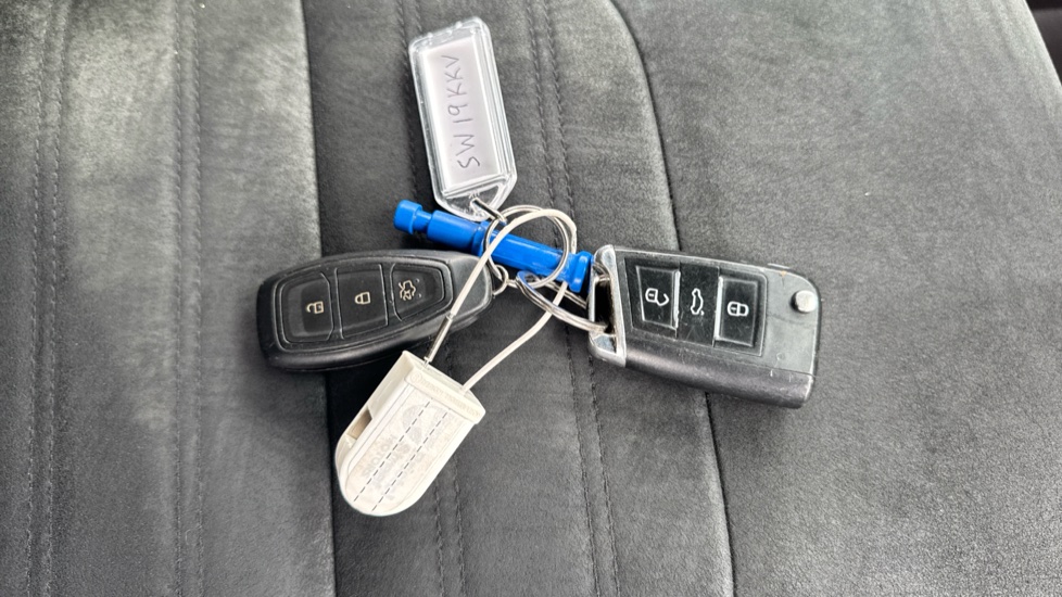 Ford Kuga 1.5 TDCi ST-Line 5dr 2WD Diesel Estate - Image 20