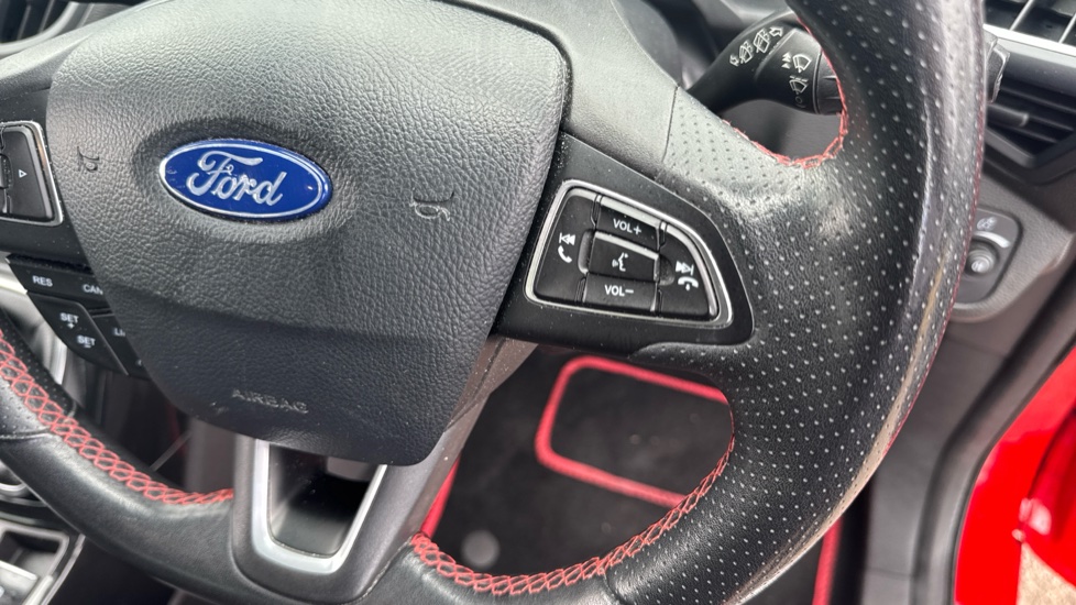 Ford Kuga 1.5 TDCi ST-Line 5dr 2WD Diesel Estate - Image 27