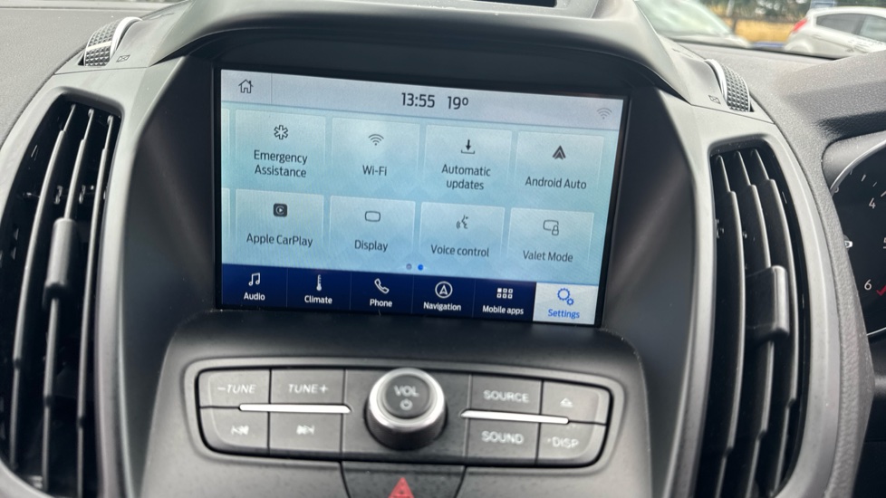 Ford Kuga 1.5 TDCi ST-Line 5dr 2WD Diesel Estate - Image 41