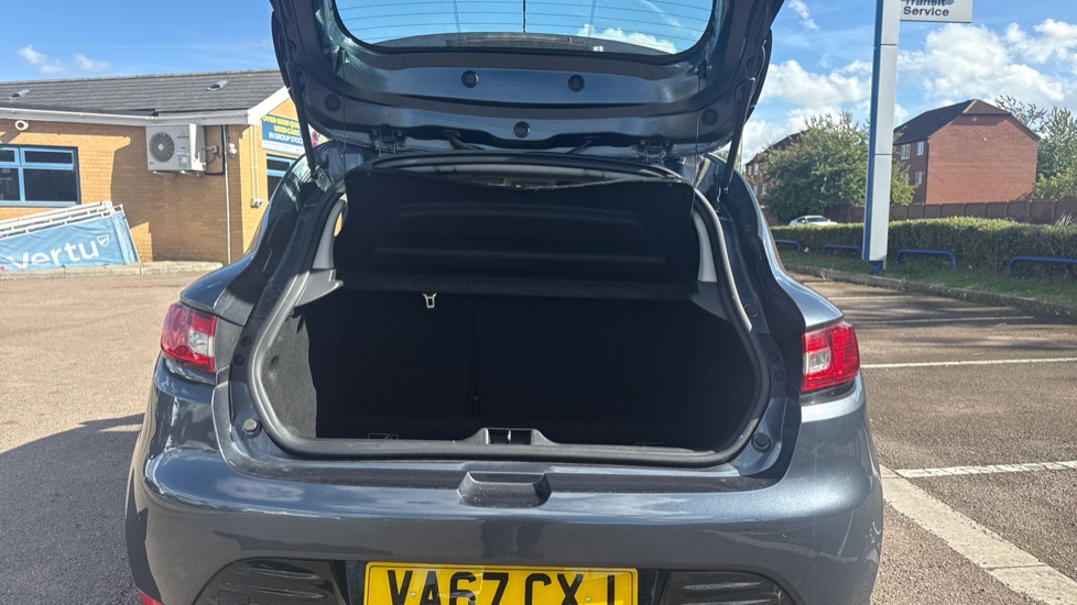 Renault Clio 0.9 TCE 90 Dynamique Nav 5dr Petrol Hatchback - Image 4