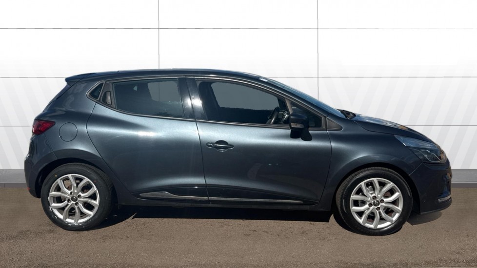Renault Clio 0.9 TCE 90 Dynamique Nav 5dr Petrol Hatchback - Image 5