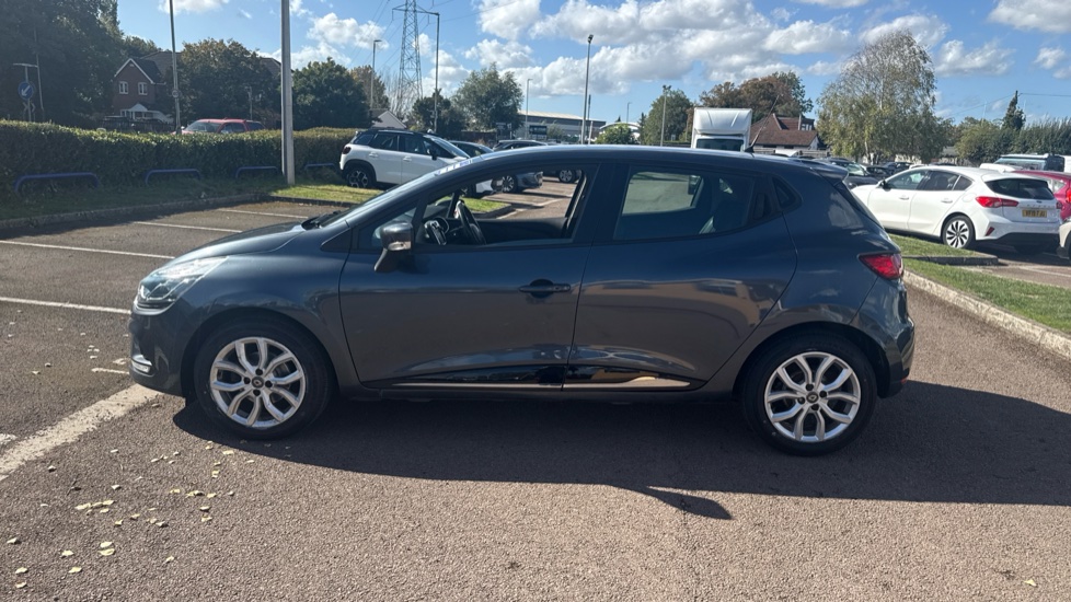 Renault Clio 0.9 TCE 90 Dynamique Nav 5dr Petrol Hatchback - Image 21