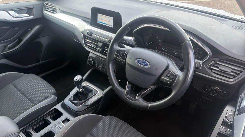 Ford Focus 1.0 EcoBoost 125 Zetec 5dr Petrol Hatchback - Image 11