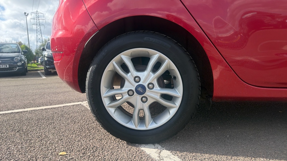 Ford Fiesta 1.25 82 Zetec 5dr Petrol Hatchback - Image 7