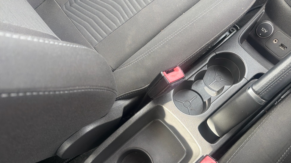 Ford Fiesta 1.25 82 Zetec 5dr Petrol Hatchback - Image 39