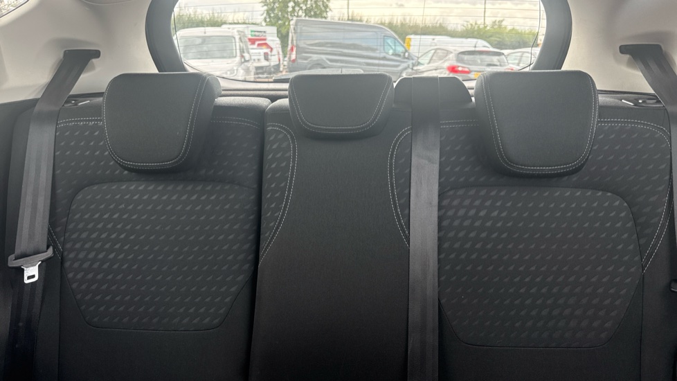 Ford Fiesta 1.0 EcoBoost Zetec 5dr Petrol Hatchback - Image 15
