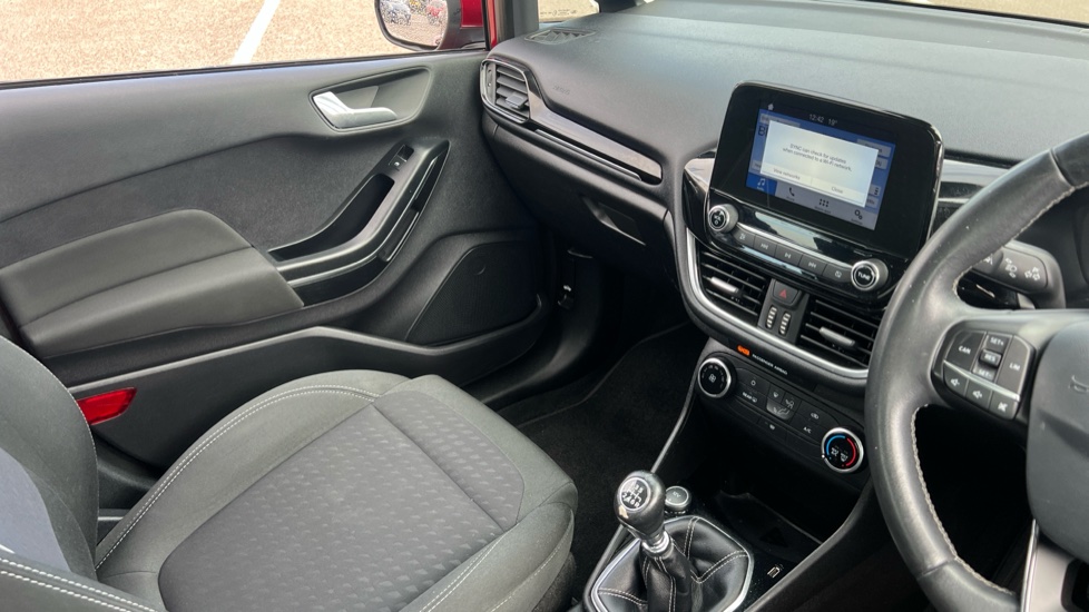 Ford Fiesta 1.0 EcoBoost Zetec 5dr Petrol Hatchback - Image 14
