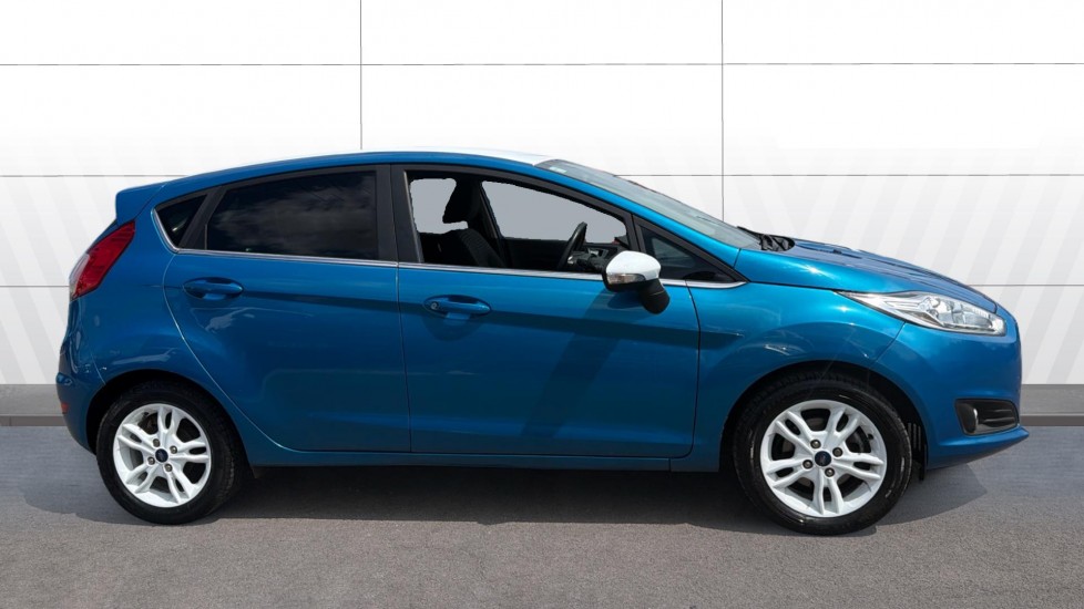 Ford Fiesta 1.25 82 Zetec Blue 5dr Petrol Hatchback - Image 5