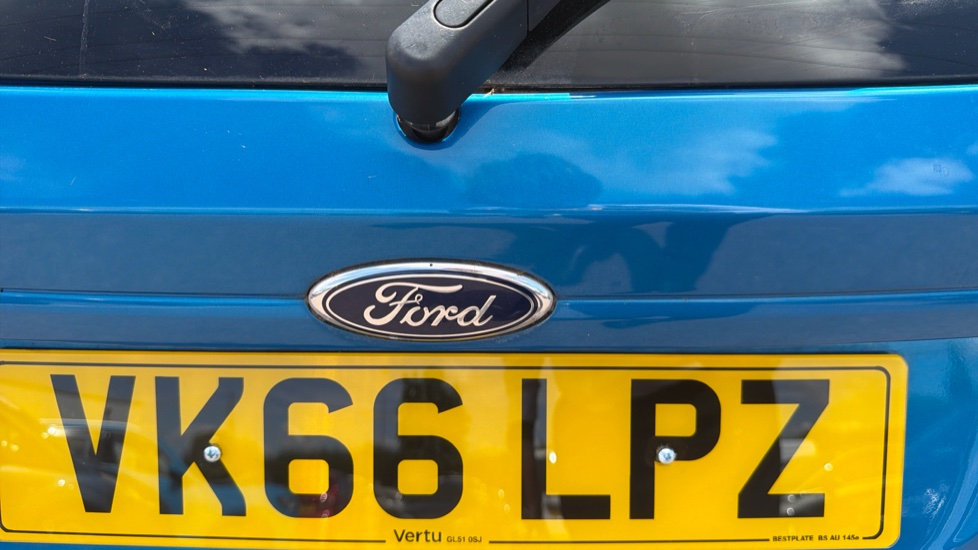 Ford Fiesta 1.25 82 Zetec Blue 5dr Petrol Hatchback - Image 21