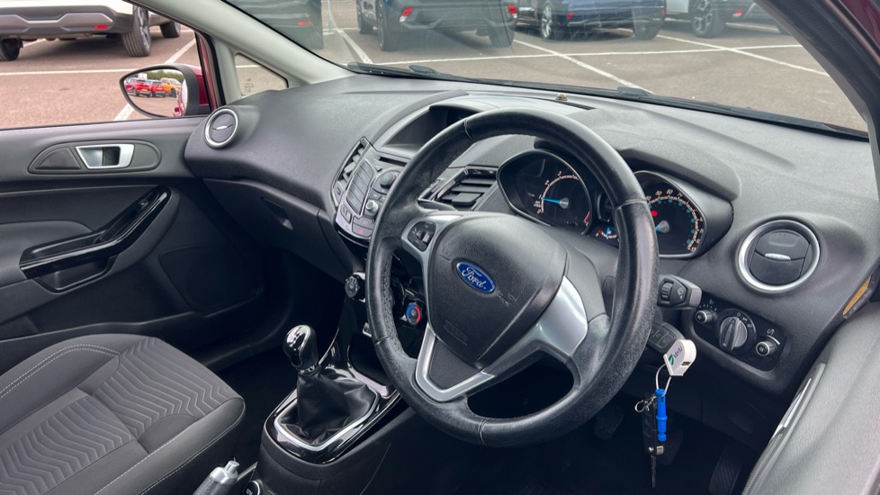Ford Fiesta 1.0 Zetec 5dr Petrol Hatchback - Image 11