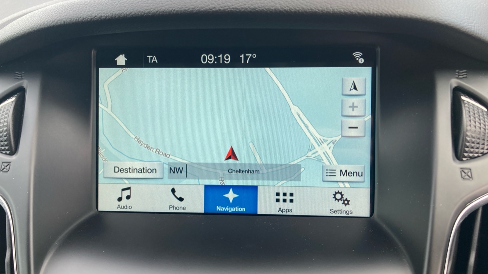 Ford Focus 1.0 EcoBoost 125 Zetec Edition 5dr Petrol Hatchback - Image 31