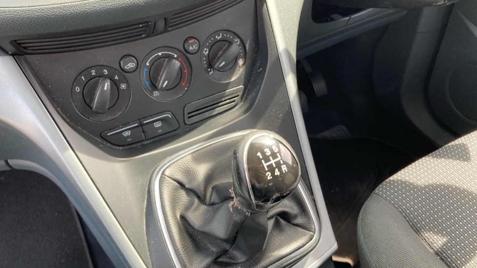 Ford C-MAX 1.6 Zetec 5dr Petrol Estate - Image 13