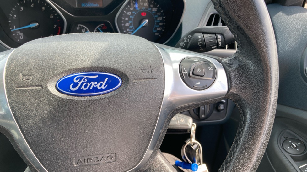 Ford C-MAX 1.6 Zetec 5dr Petrol Estate - Image 24