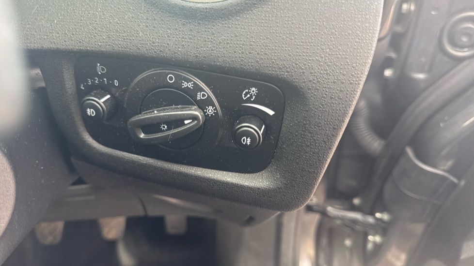 Ford Fiesta 1.0 EcoBoost Titanium 5dr Petrol Hatchback - Image 23