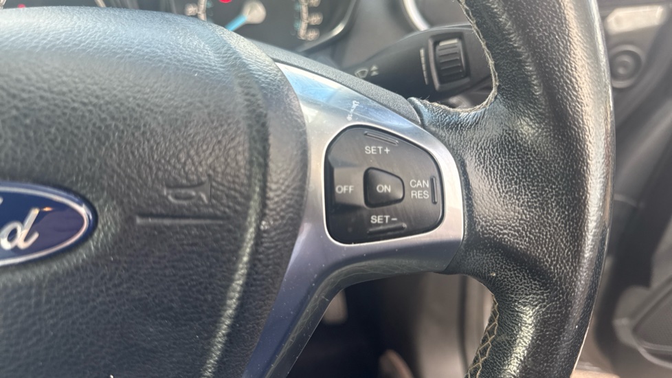 Ford Fiesta 1.0 EcoBoost Titanium 5dr Petrol Hatchback - Image 25