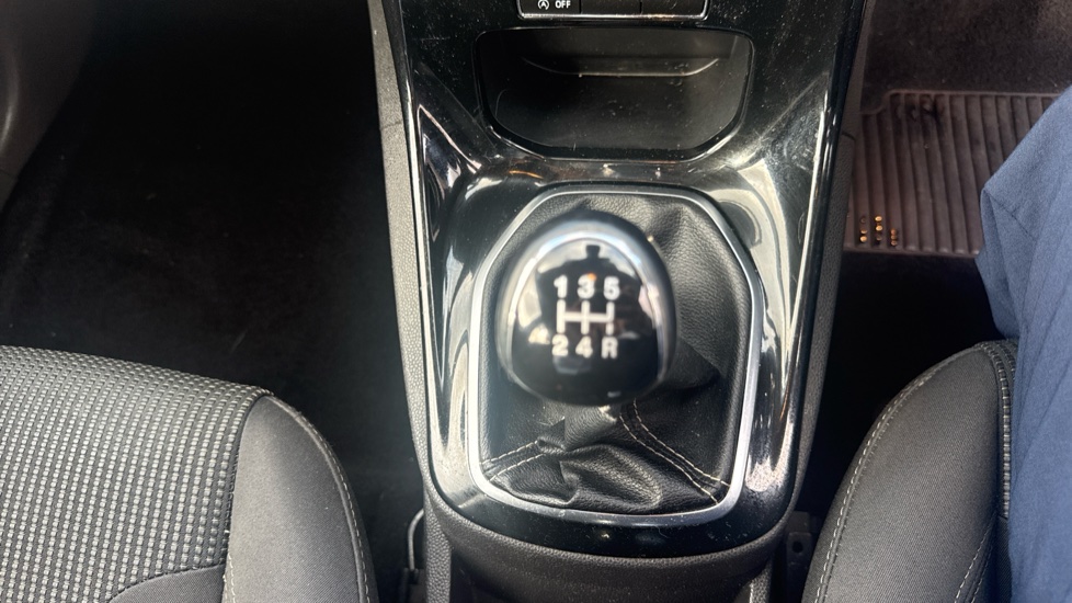 Ford Fiesta 1.0 EcoBoost Titanium 5dr Petrol Hatchback - Image 33