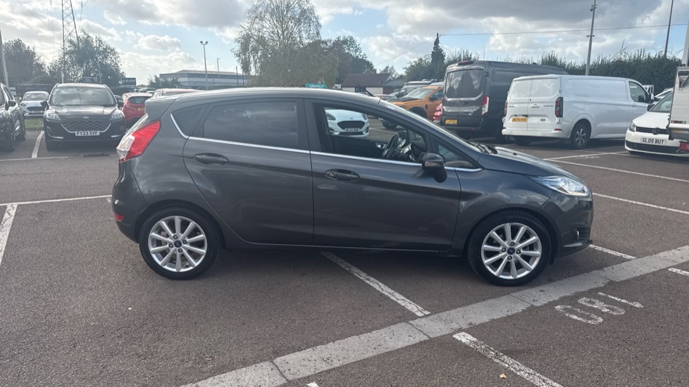 Ford Fiesta 1.0 EcoBoost Titanium 5dr Petrol Hatchback - Image 41