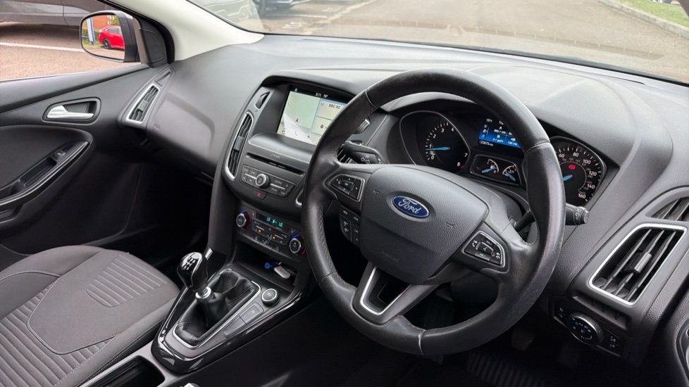 Ford Focus 1.0 EcoBoost 125 Titanium 5dr Petrol Hatchback - Image 11