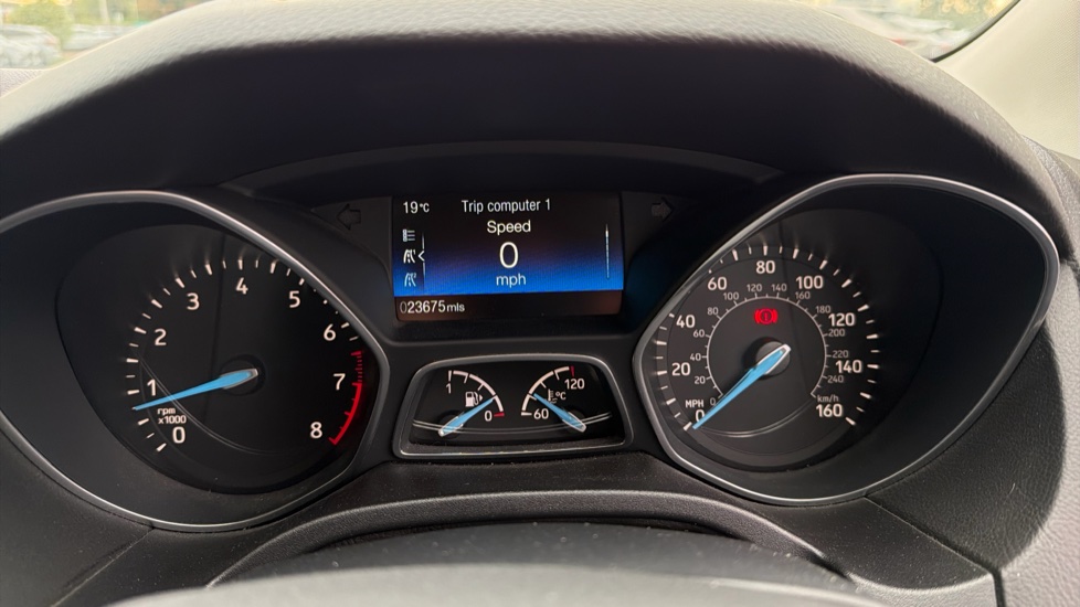 Ford Focus 1.0 EcoBoost 125 Titanium 5dr Petrol Hatchback - Image 18