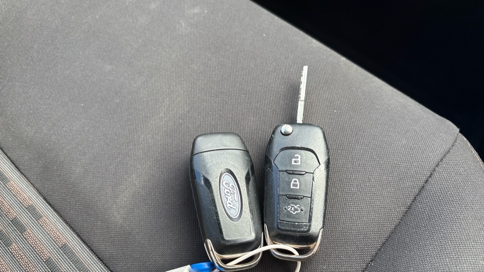 Ford KA+ 1.2 85 Active 5dr Petrol Hatchback - Image 20