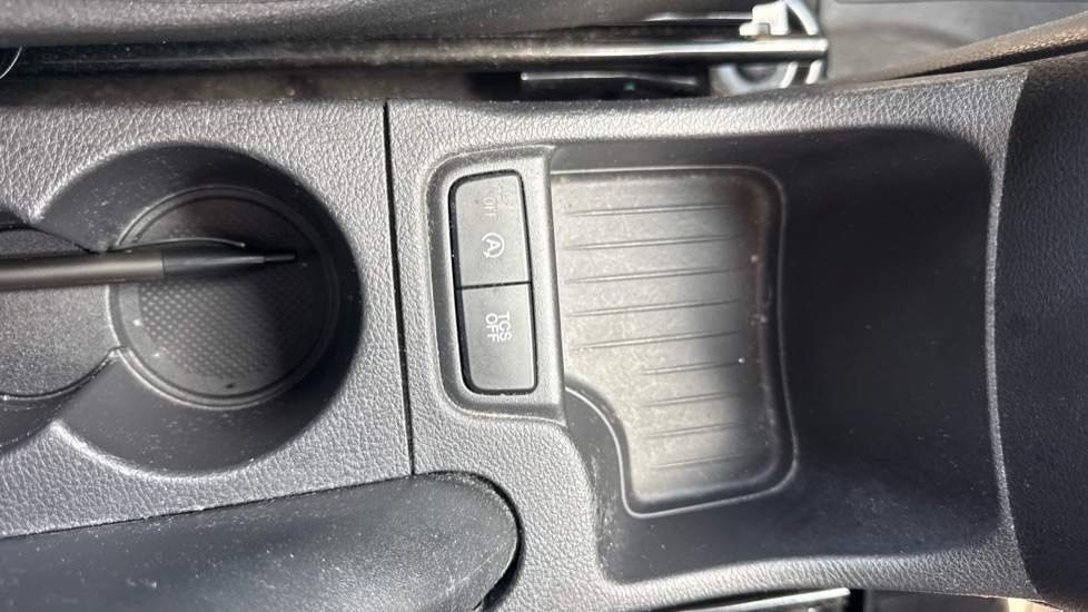 Ford KA+ 1.2 85 Active 5dr Petrol Hatchback - Image 39