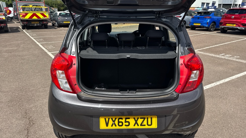 Vauxhall Viva 1.0 SE 5dr [A/C] Petrol Hatchback - Image 4