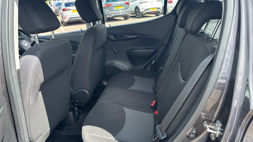 Vauxhall Viva 1.0 SE 5dr [A/C] Petrol Hatchback - Image 16