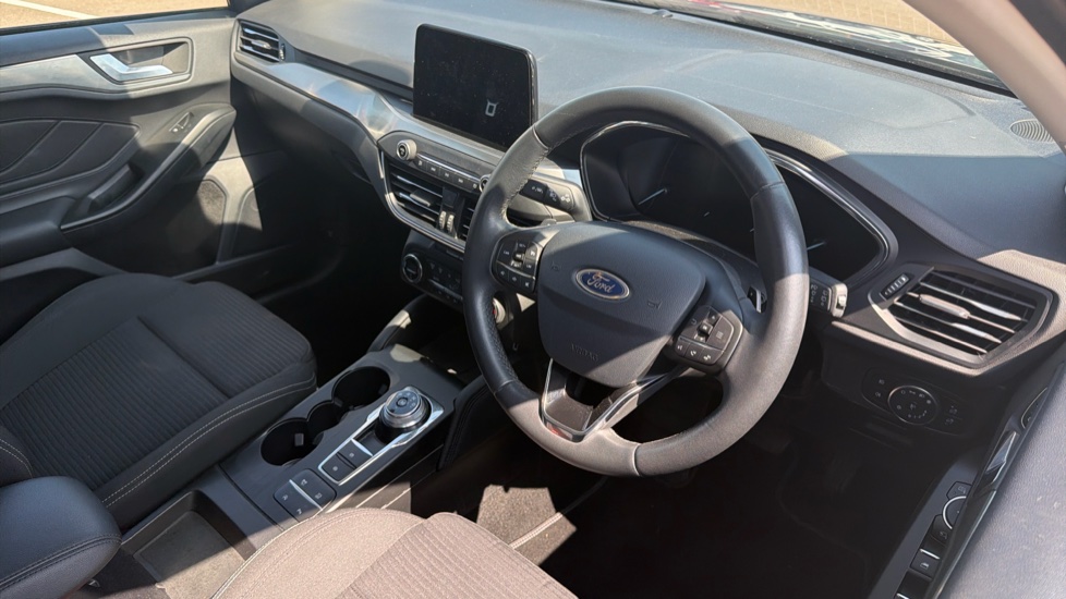 Ford Focus 1.0 EcoBoost 125 Titanium 5dr Auto Petrol Hatchback - Image 11