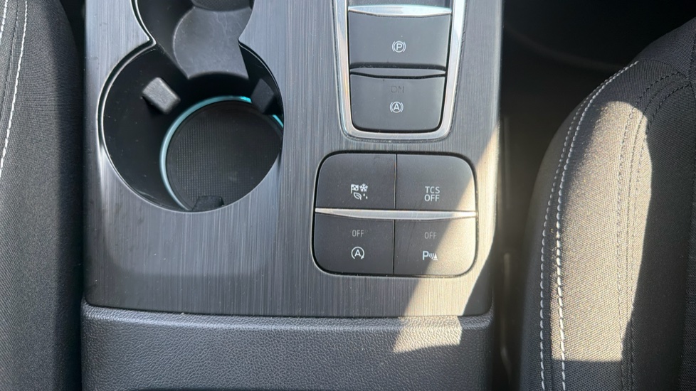 Ford Focus 1.0 EcoBoost 125 Titanium 5dr Auto Petrol Hatchback - Image 32