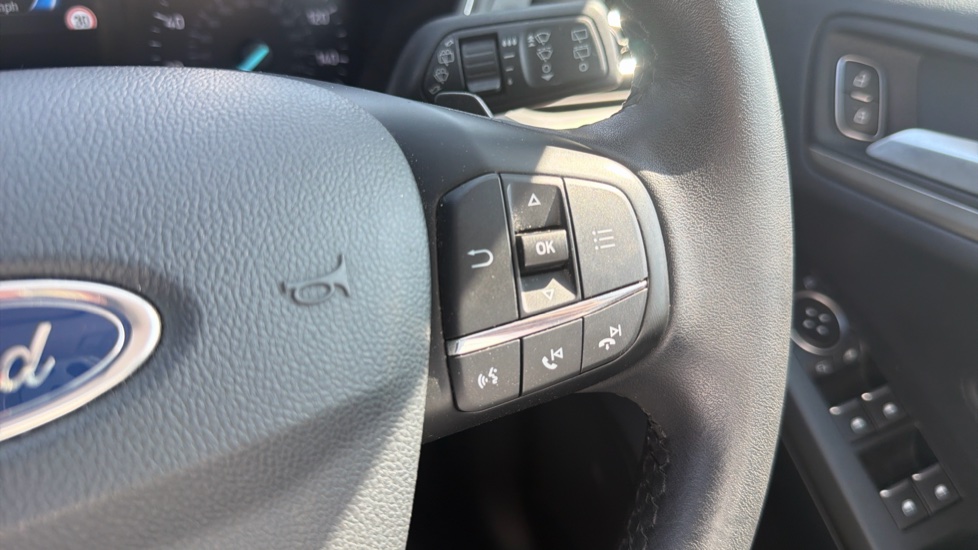 Ford Focus 1.0 EcoBoost 125 Titanium 5dr Auto Petrol Hatchback - Image 34